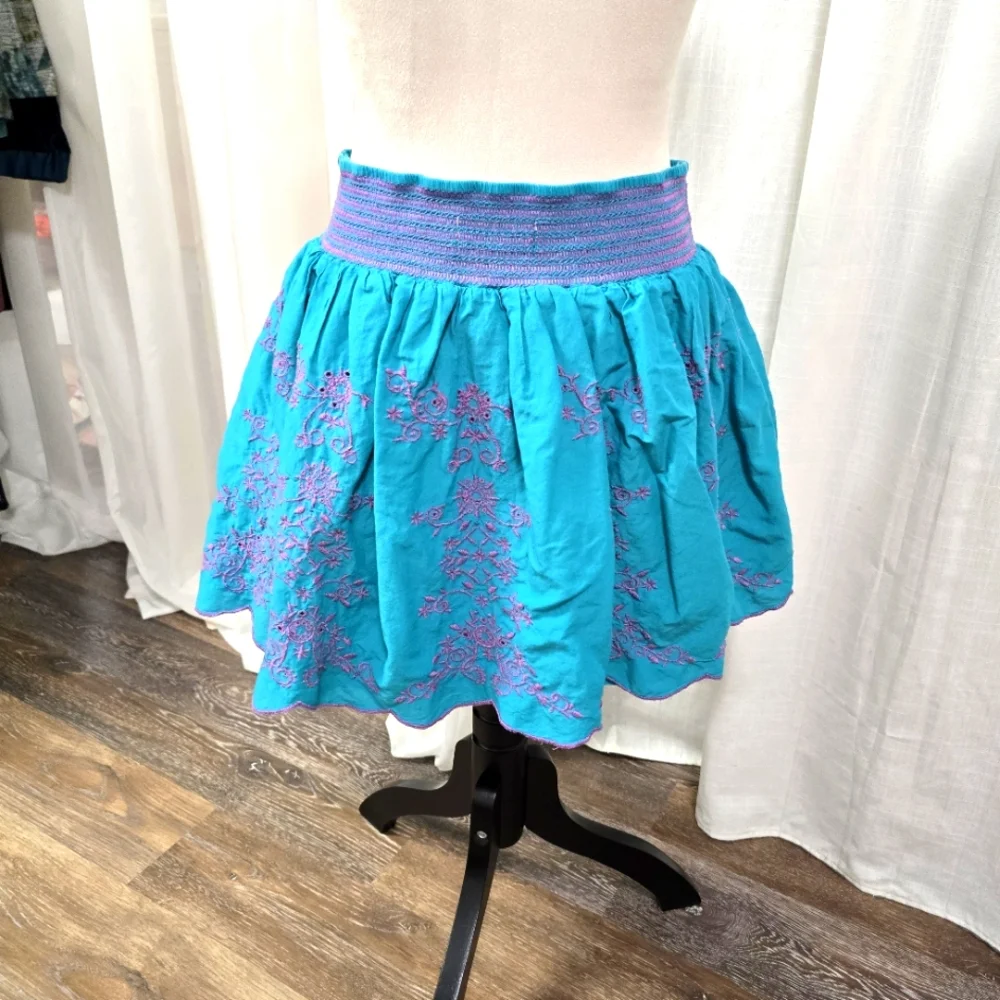 2/$30 Aeropostale Turquoise Bubble Mini Skirt‎ Size L Purple Embroidery Summer